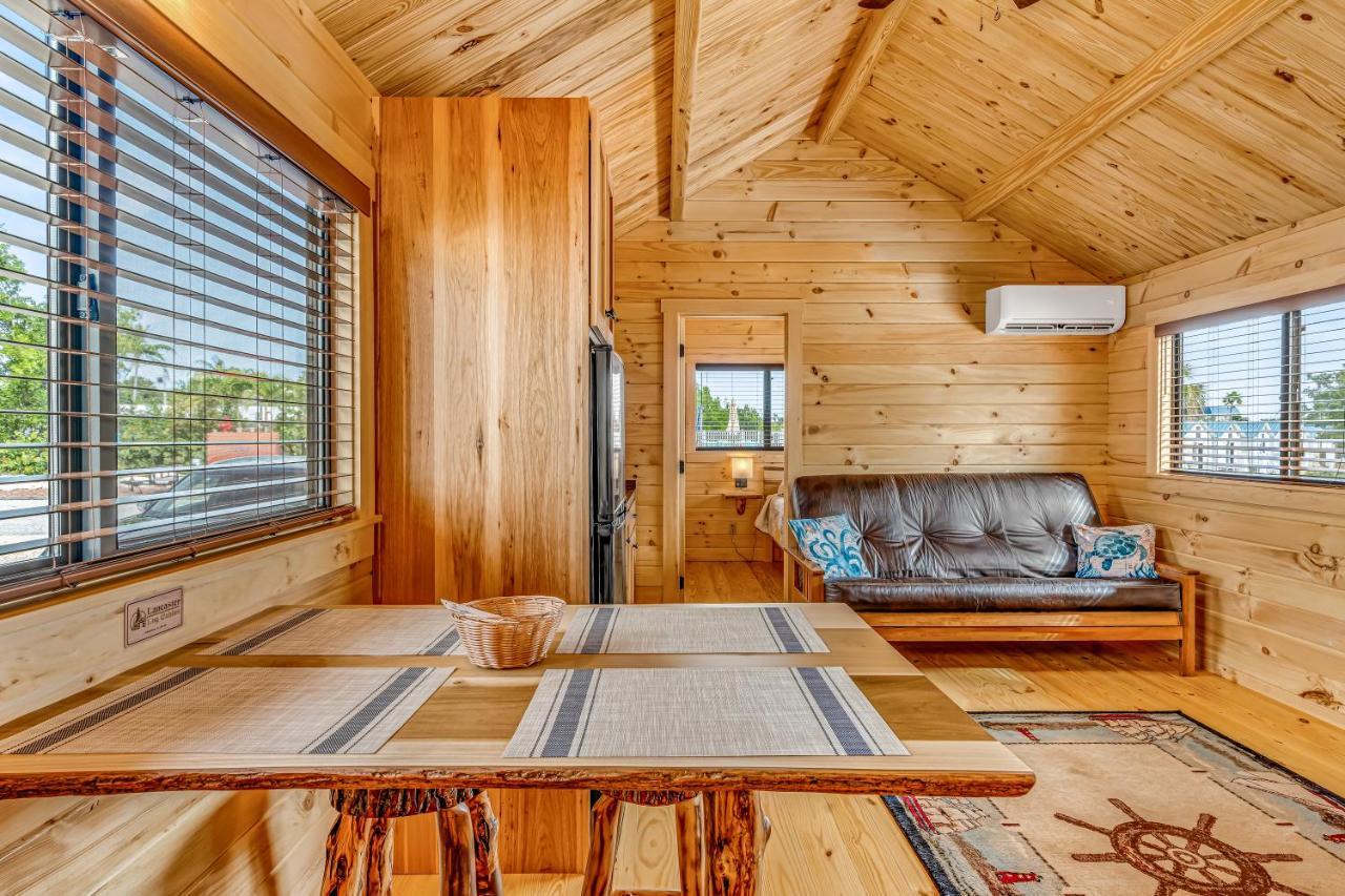 Cabins At Bonefish Bay Marathon Exterior photo